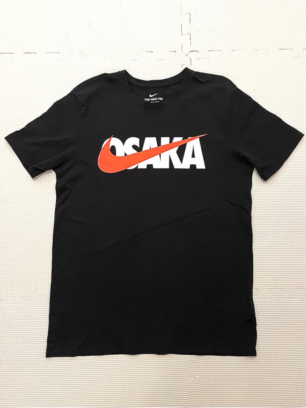 Nike Osaka Graphic Tee Black Red Swoosh Size L